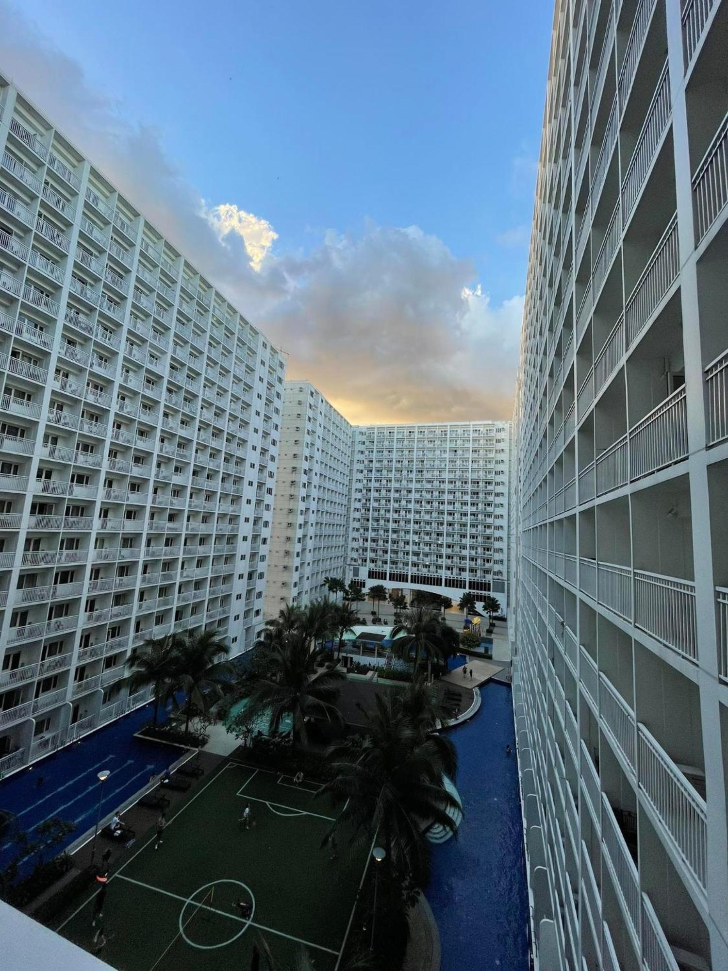 Shore Residences, Mall Of Asia Complex Stays By Pbyy Manila Exterior foto